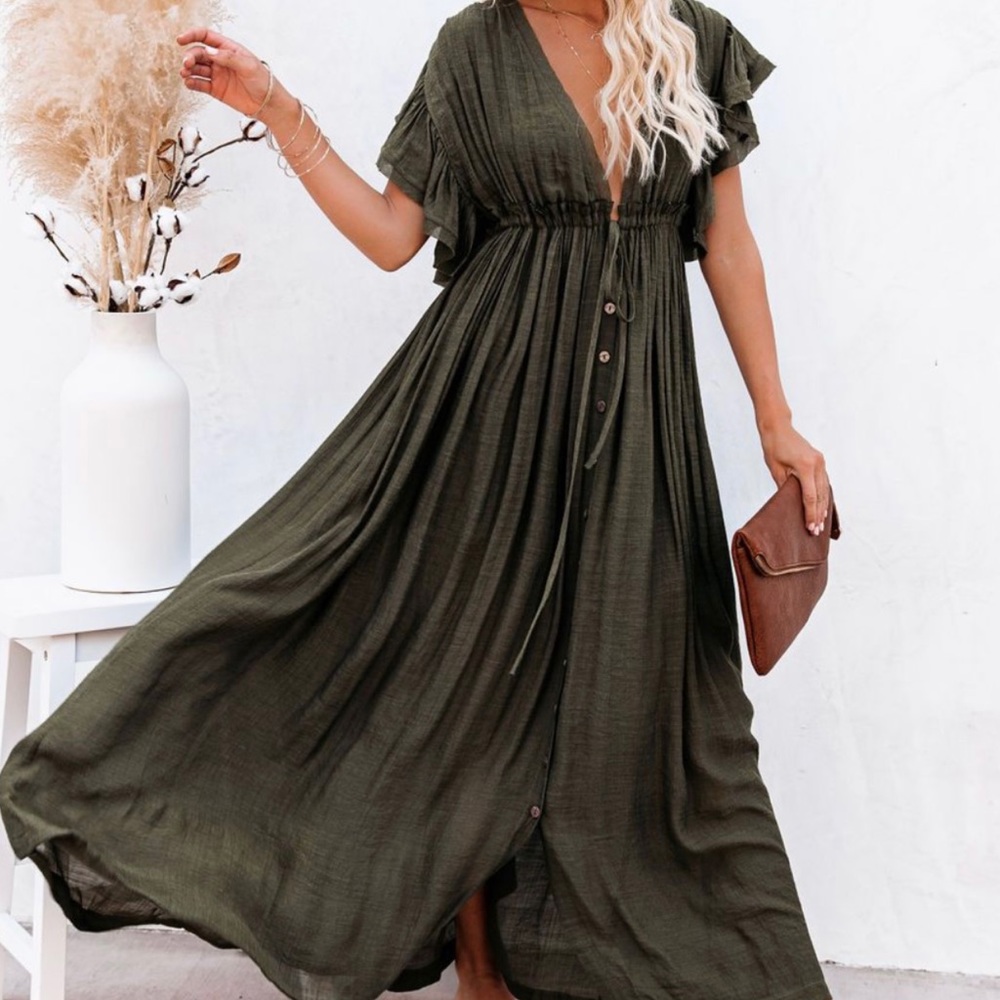 Vici Dolls Olive Anika pocketed maxi dress